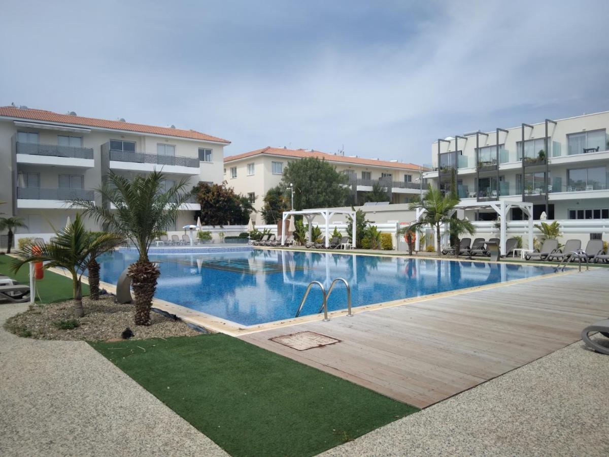 Sweet Retreat Apartamento Paralimni Exterior foto
