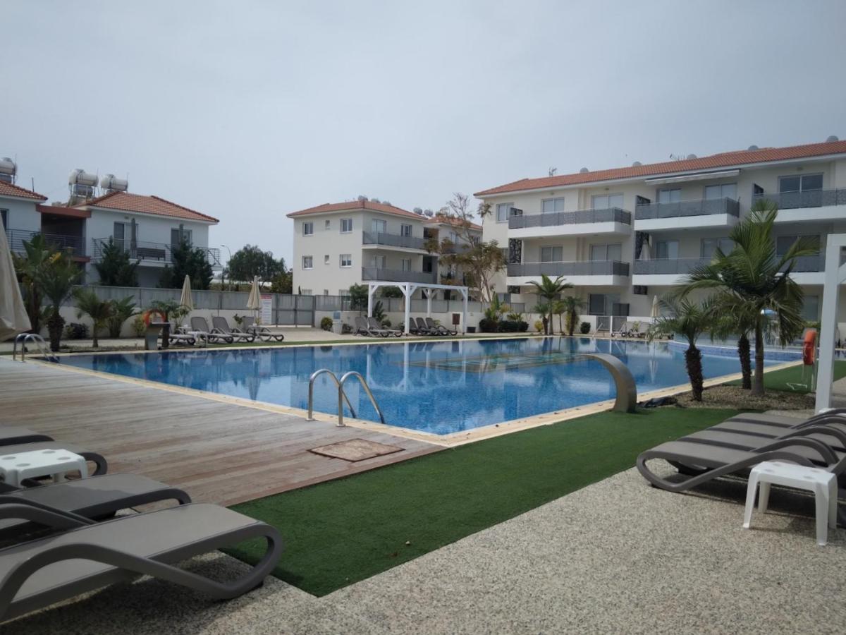 Sweet Retreat Apartamento Paralimni Exterior foto